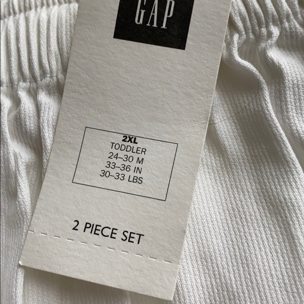 NWT GAP BLOOMER SHORT - Picture 3 of 6